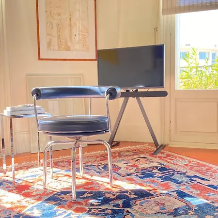 Apartment Le Saint Apolline - Sete, Haussmanien *